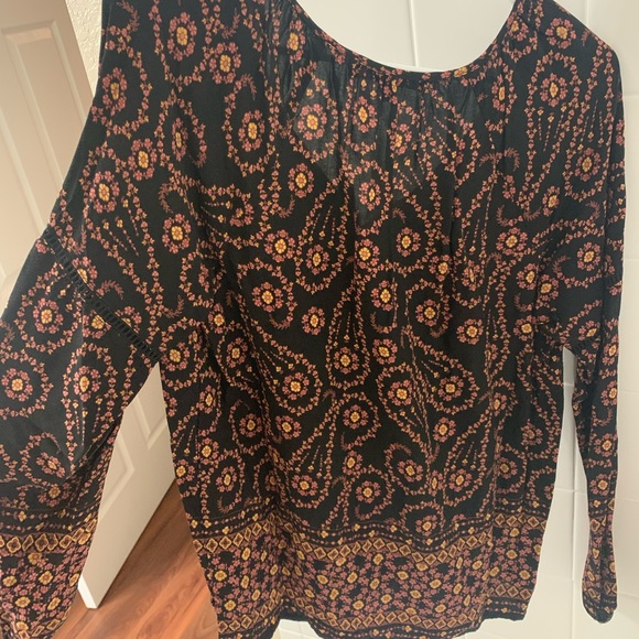 Floral long sleeve - Picture 2 of 6